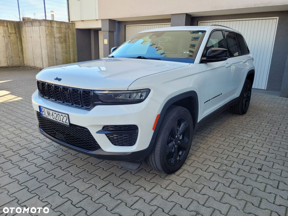 Jeep Grand Cherokee - 8