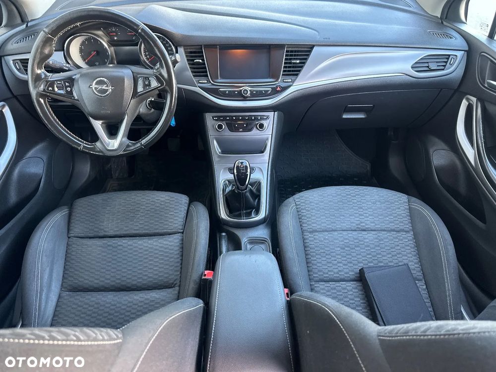 Opel Astra 1.4 T Enjoy - 24