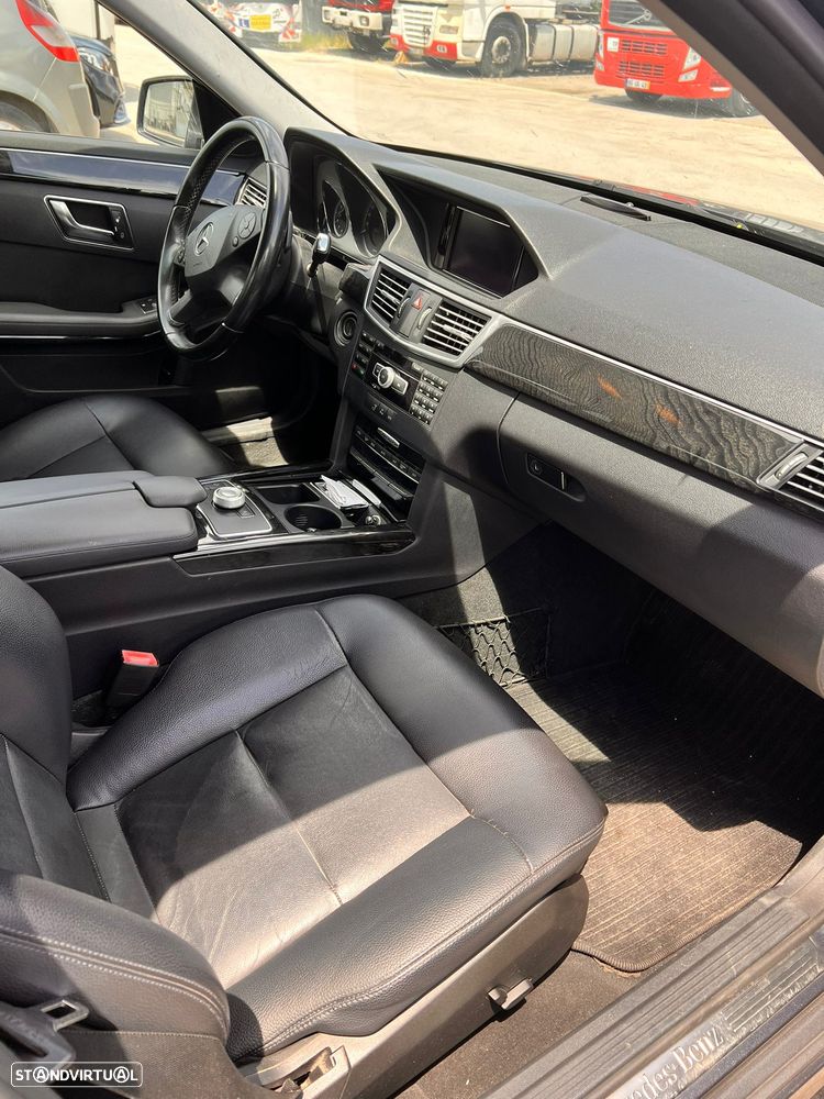 Mercedes-Benz E 250 CDI Avantgarde BE Auto. - 12