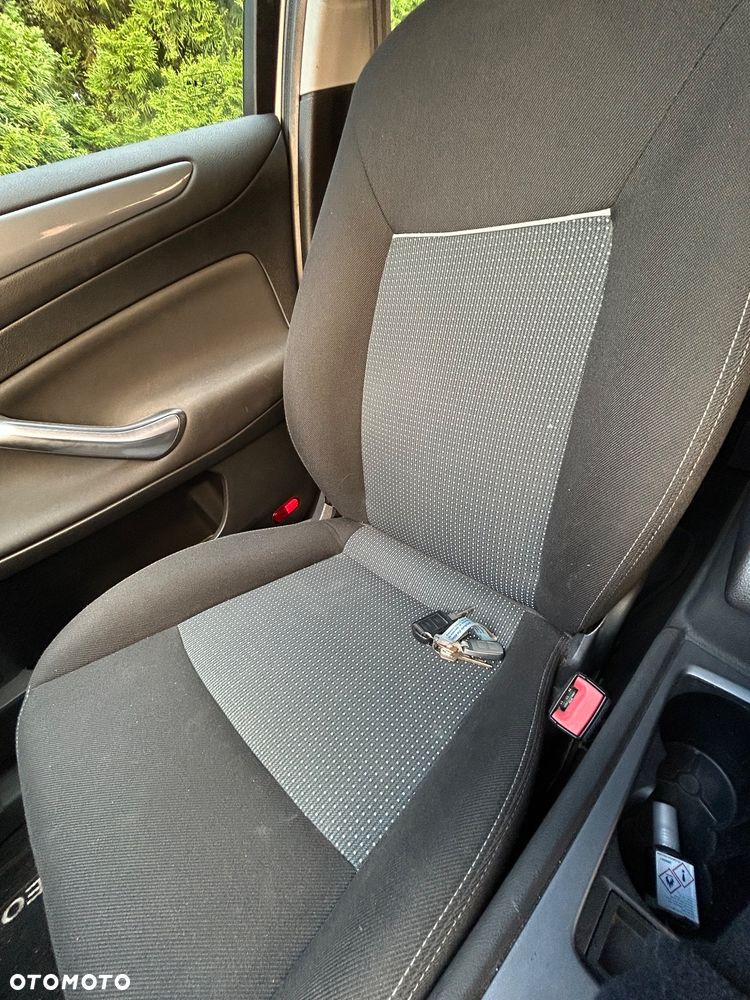 Ford Mondeo - 8