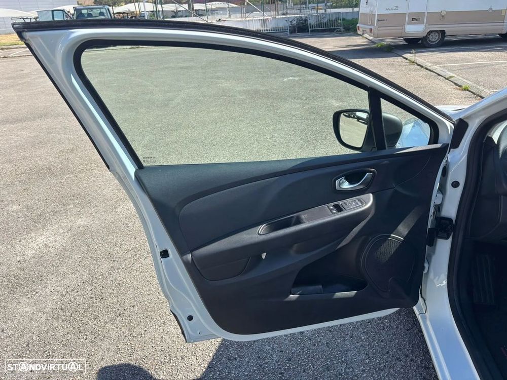 Renault Clio CLIO 1.5 dCI 75cv - ZEN - AC - IVA DEDUTÍVEL - 21