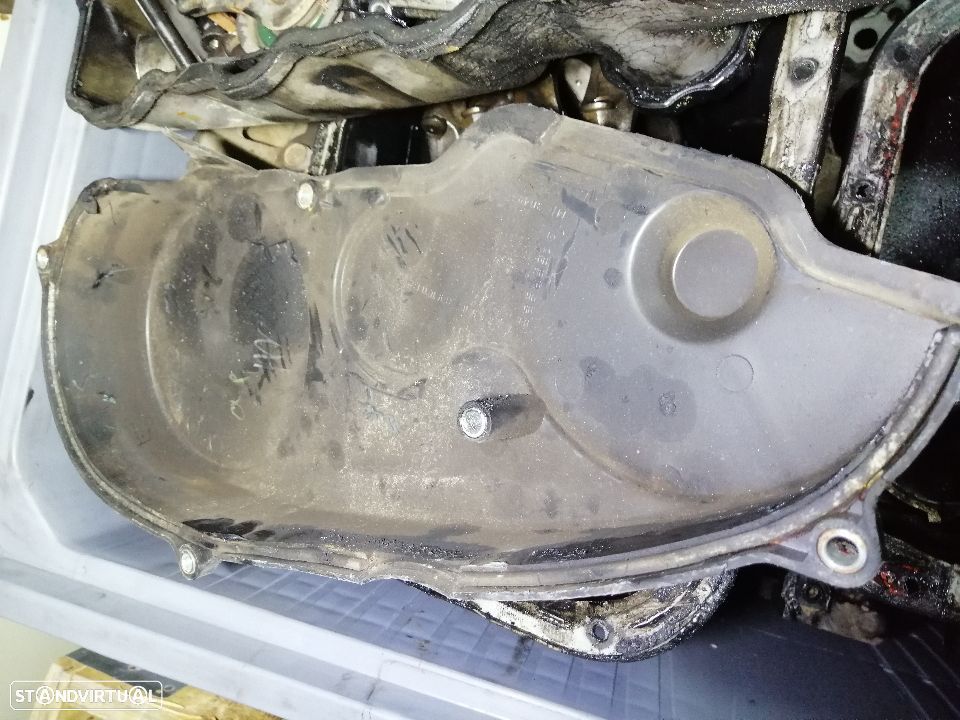 Tampa da correia da distribuição Mitsubishi L200 4D56 - 1