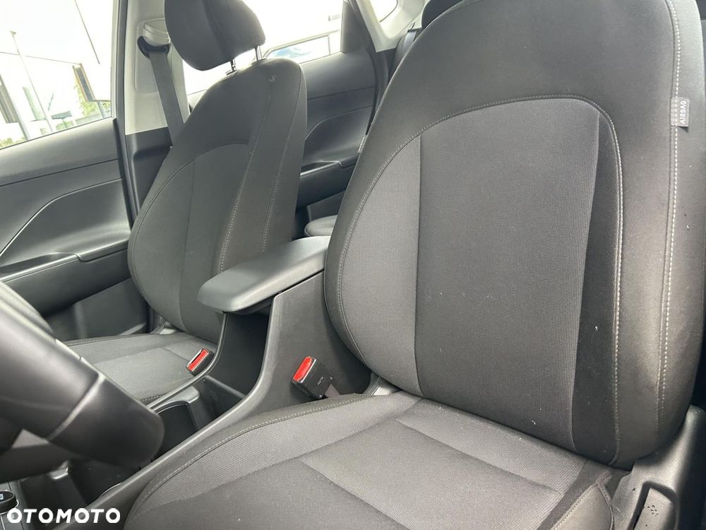 Hyundai Kona 1.6 GDI Hybrid Smart DCT - 13