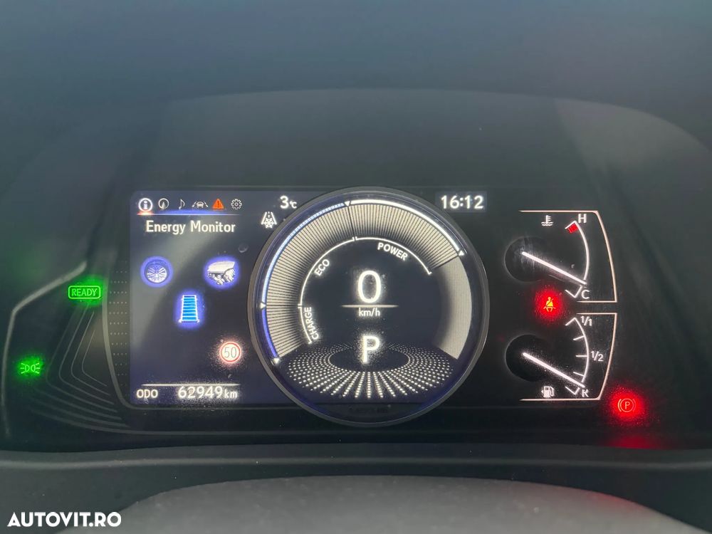 Lexus UX 250h Business Edition - 26