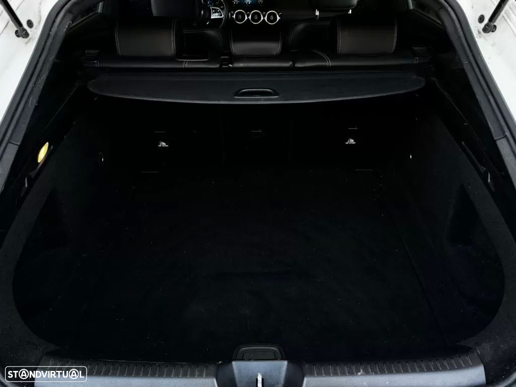 Mercedes-Benz CLA 200 - 44