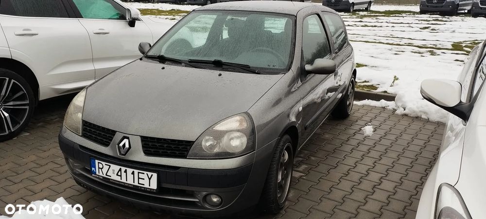 Renault Clio 1.6 16V Confort Dynamique - 4