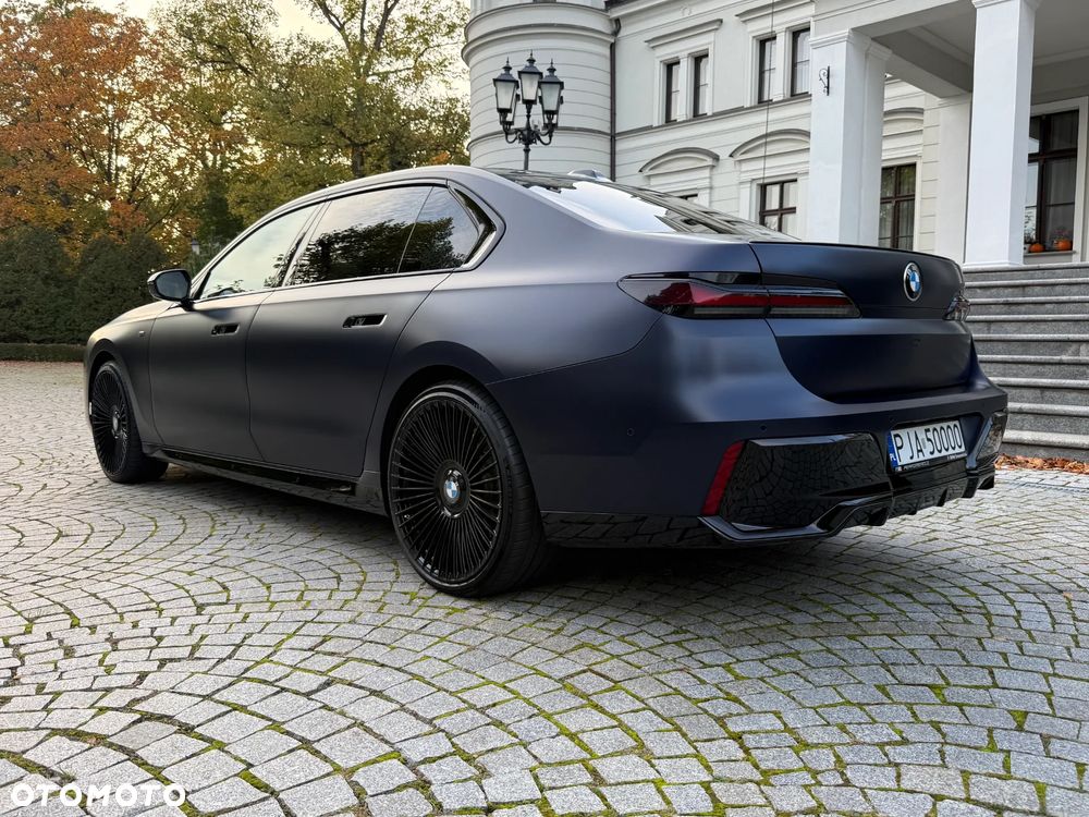 BMW Seria 7 2025 photo 3