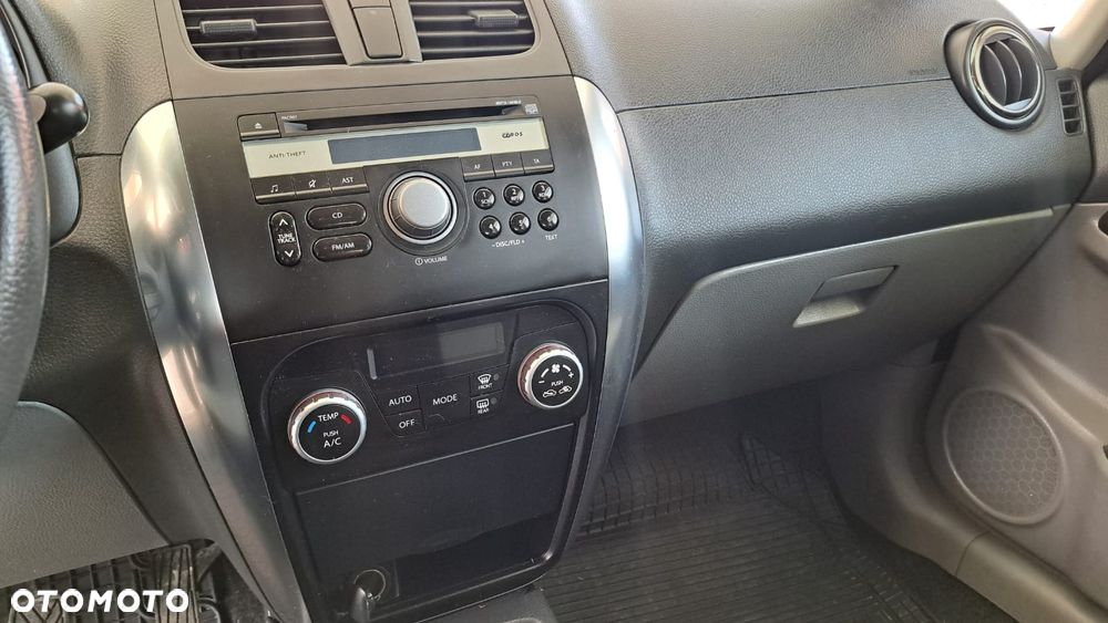 Suzuki SX4 - 5