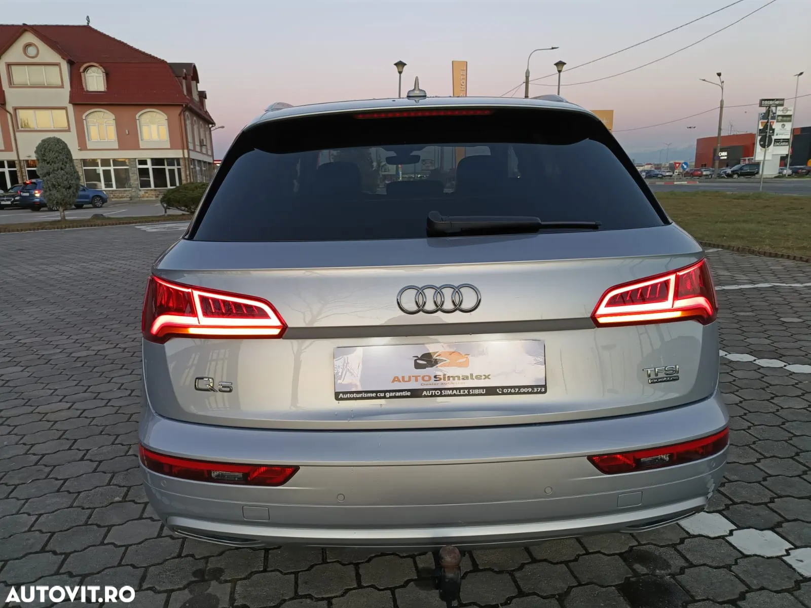 Audi Q5 2.0 TFSI Quattro S tronic design - 11