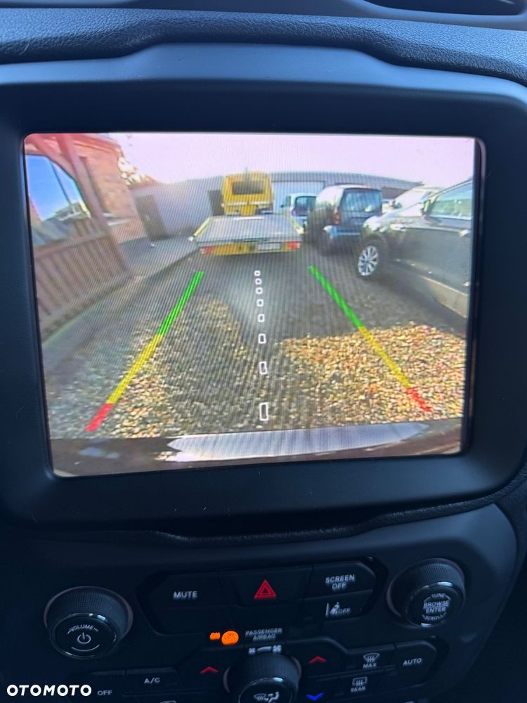 Jeep Renegade 1.3 T-GDI 4xe Automatik Altitude - 18