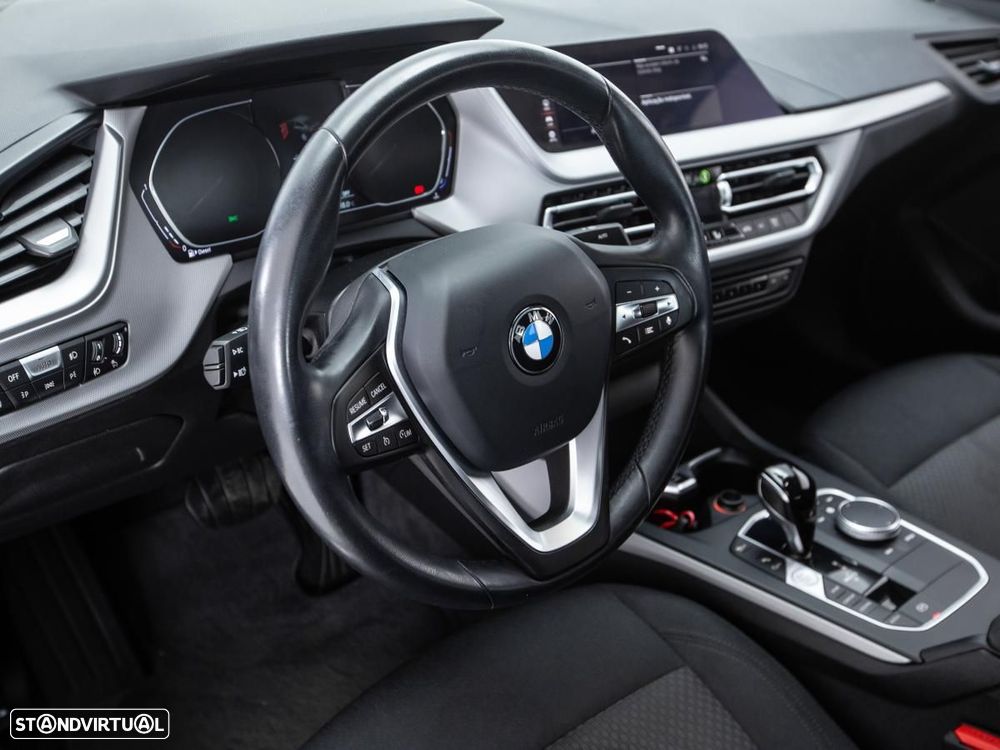 BMW 216 Gran Coupé d Corporate Edition - 13