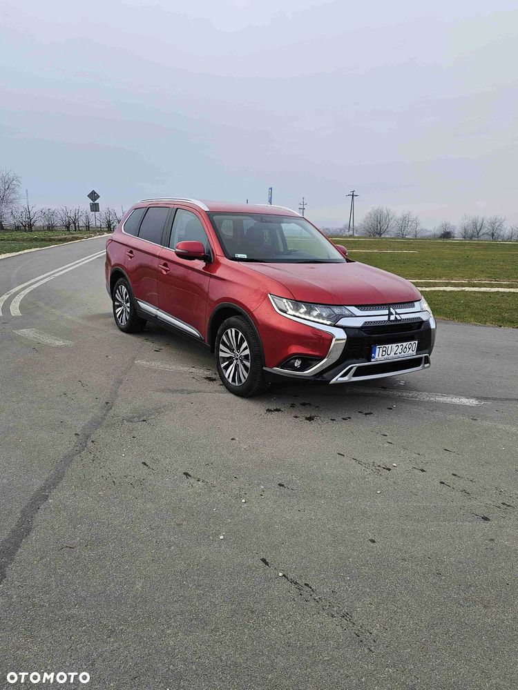 Mitsubishi Outlander 2.0 Intense + 4WD CVT - 14