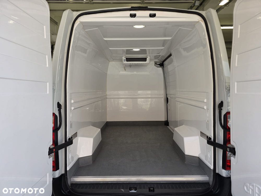 Opel MOVANO - 36