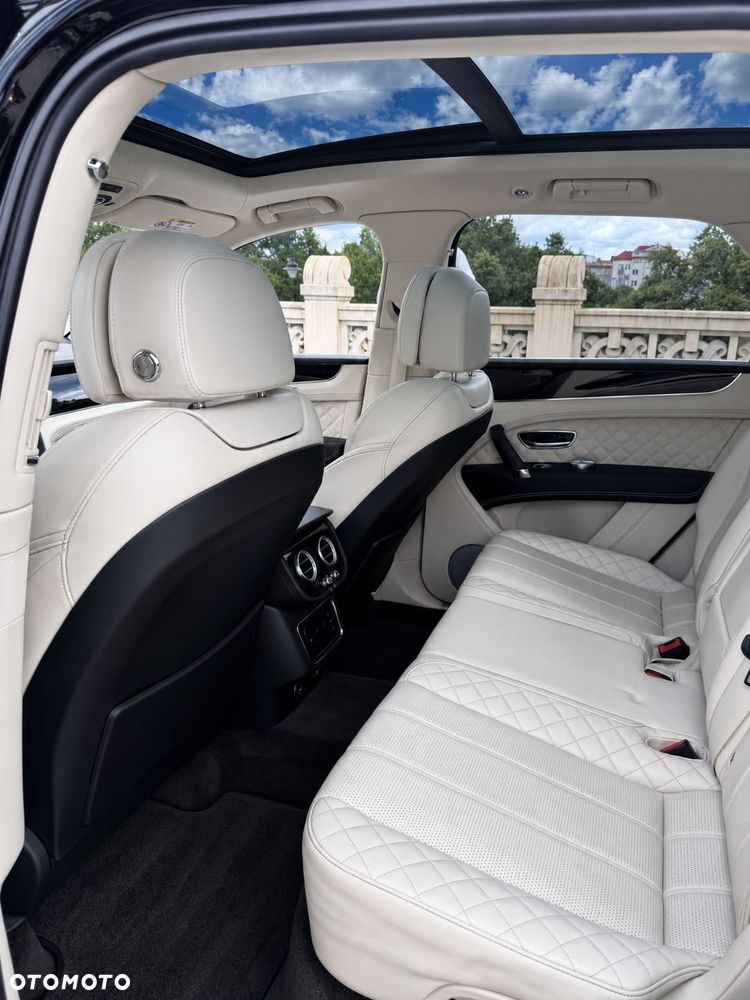 Bentley Bentayga - 21