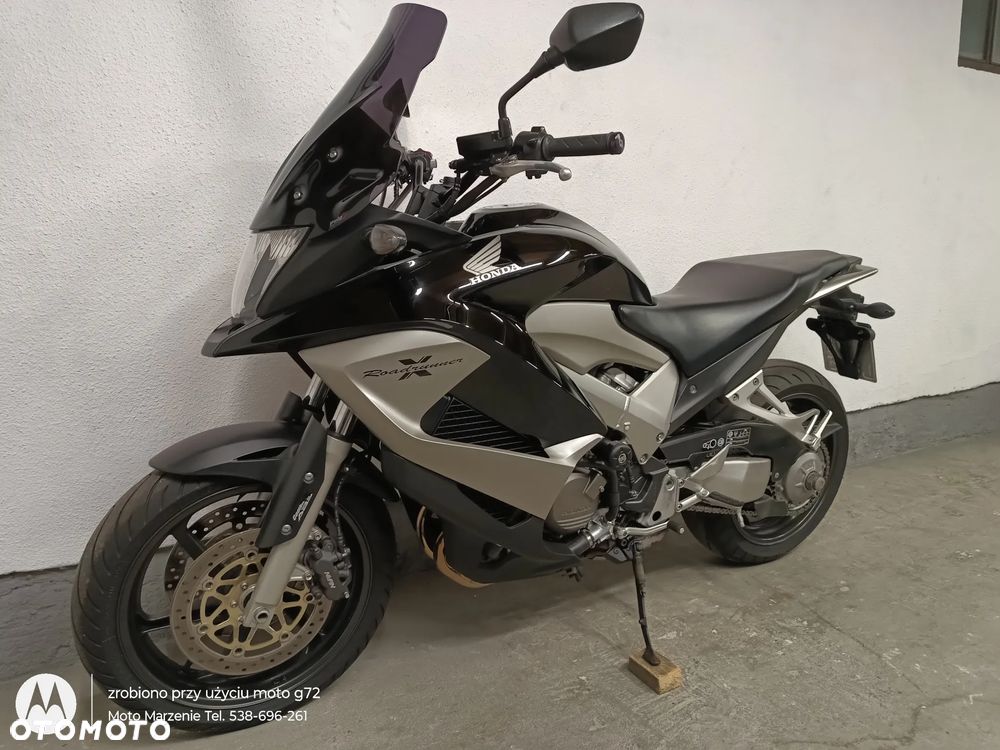 Honda VFR - 13