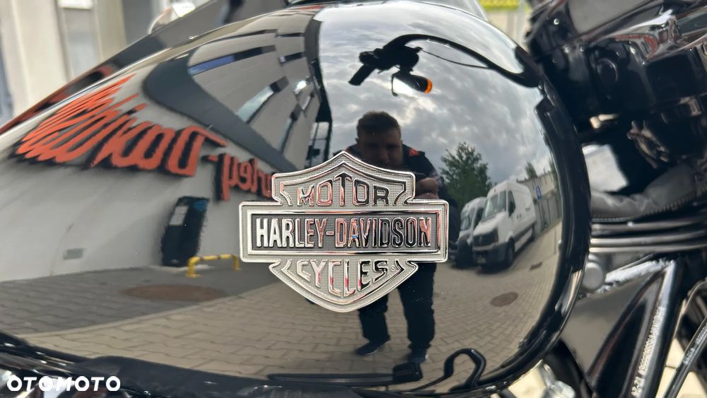 Harley-Davidson Touring Road King - 10