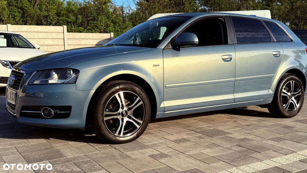 Audi A3 Sportback 1.6 Ambiente - 3