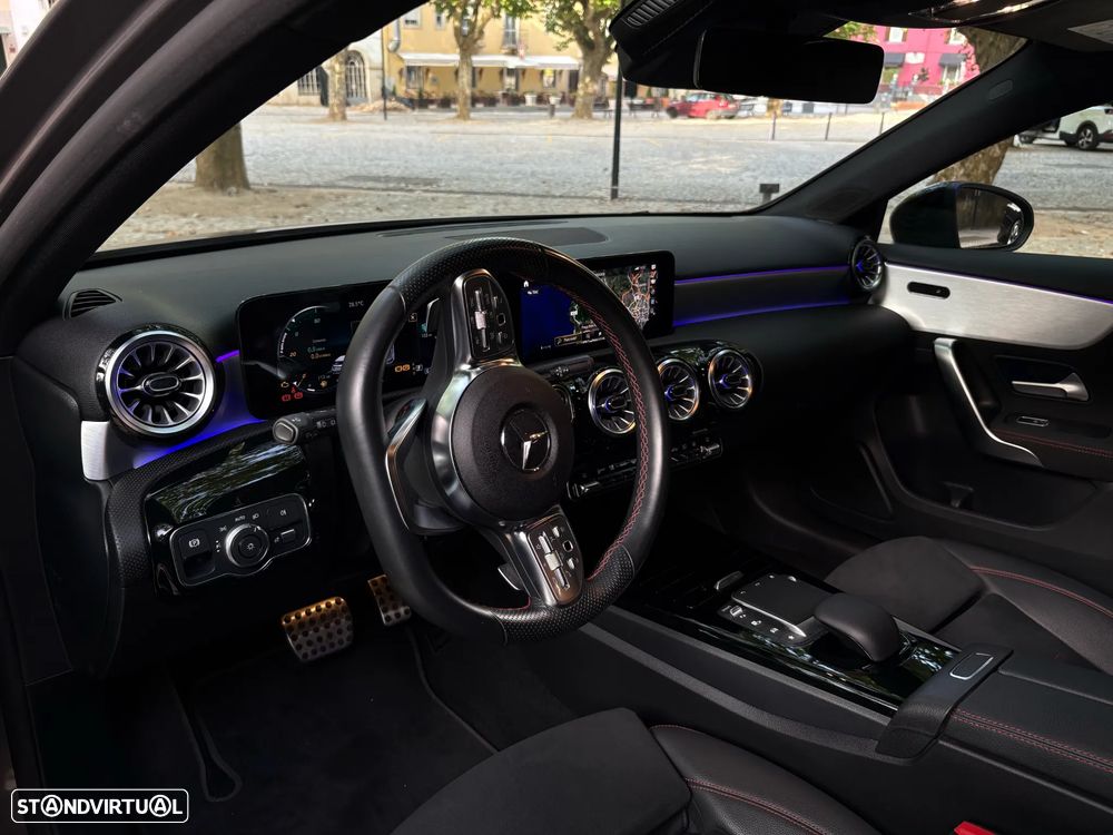 Mercedes-Benz A 250 e AMG Line - 19