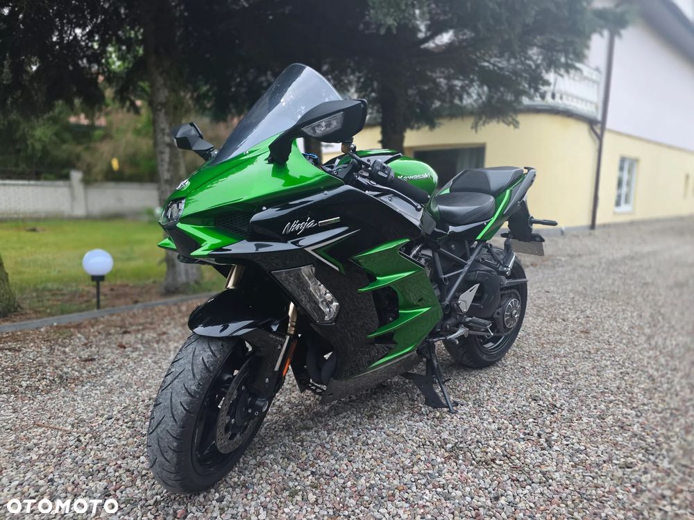 Kawasaki Ninja H2 SX - 1