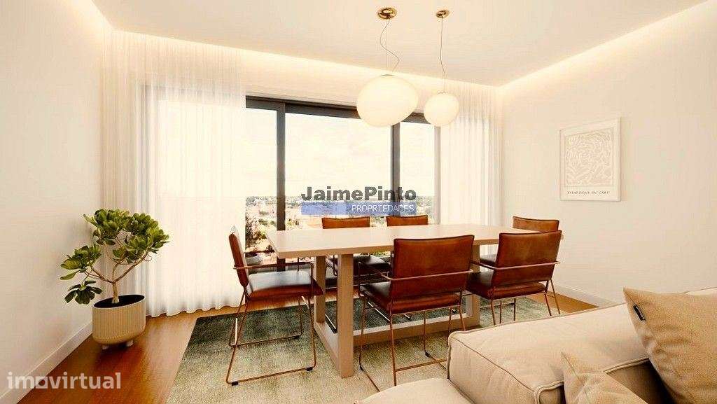 Excelente apartamento T2, com varanda e 2 lugares de garagem. Portu... - Grande imagem: 4/9
