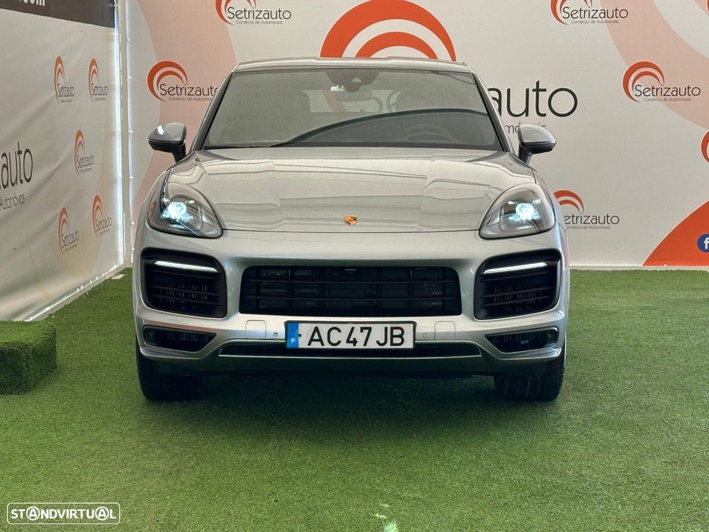 Porsche Cayenne Coupé E-Hybrid - 5