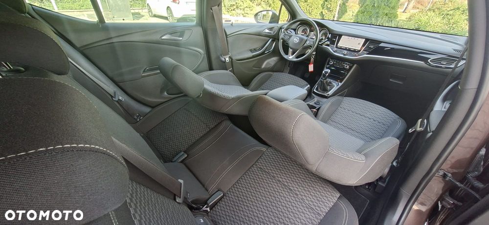 Opel Astra - 22