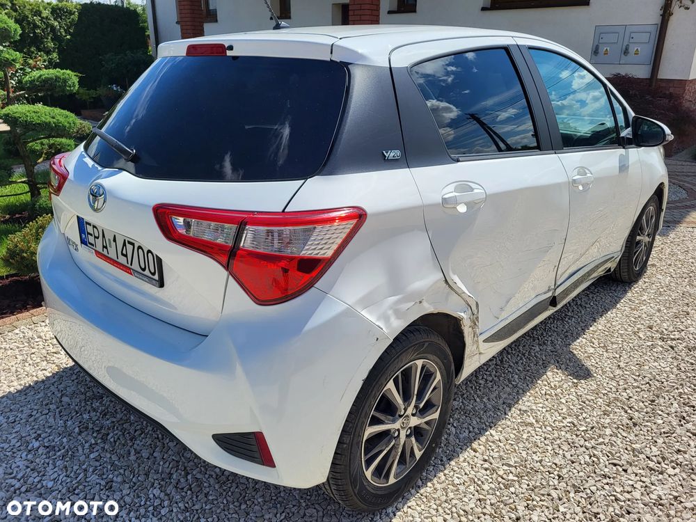 Toyota Yaris 1.5 Premium - 13