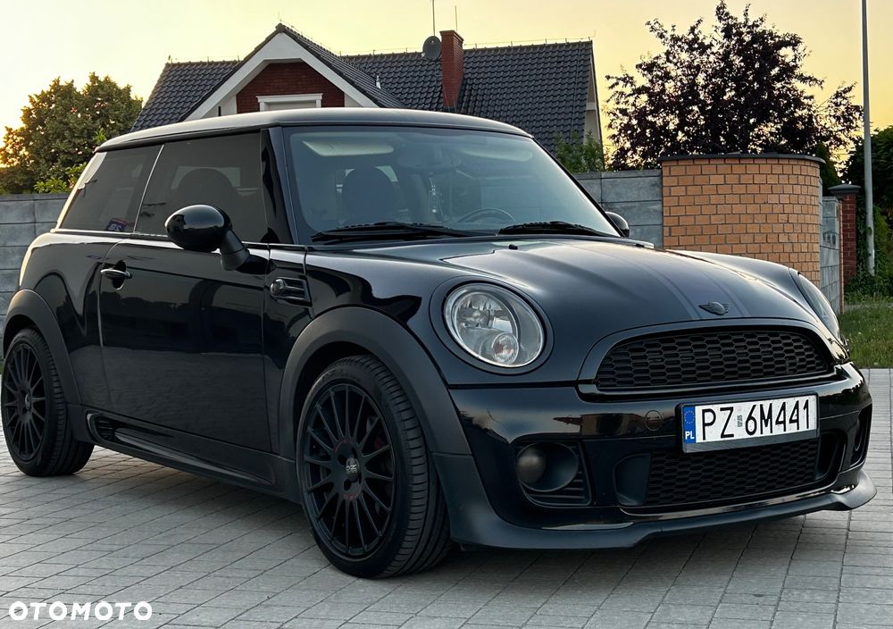 MINI Cooper Standard - 12