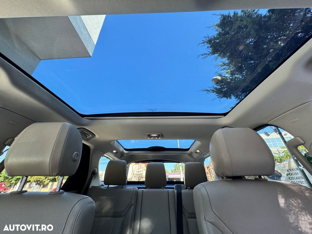 Land Rover Discovery 3.0 L SD6 Landmark Edition - 24