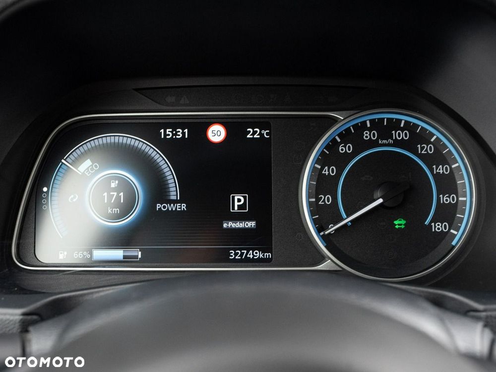 Nissan Leaf 40kWh N-Connecta - 13