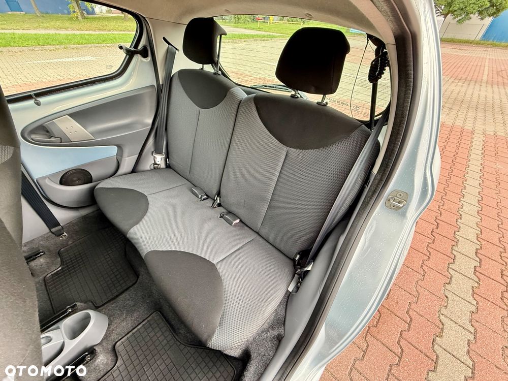 Toyota Aygo 1.0 VVT-i Luna MM A/C - 17