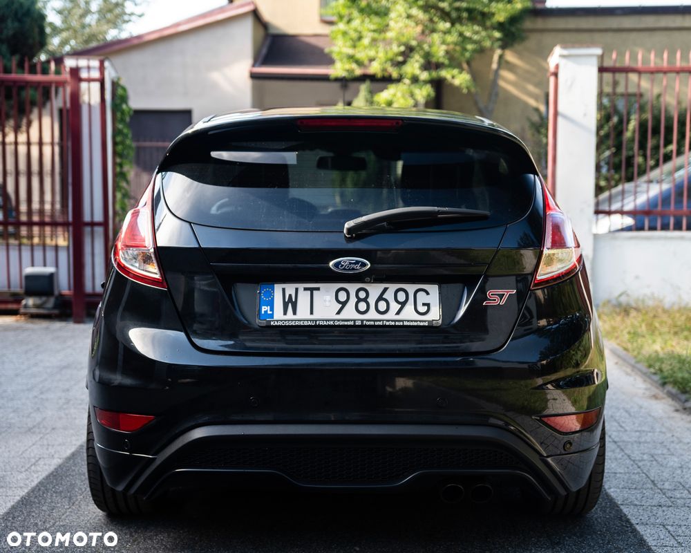 Ford Fiesta ST - 9