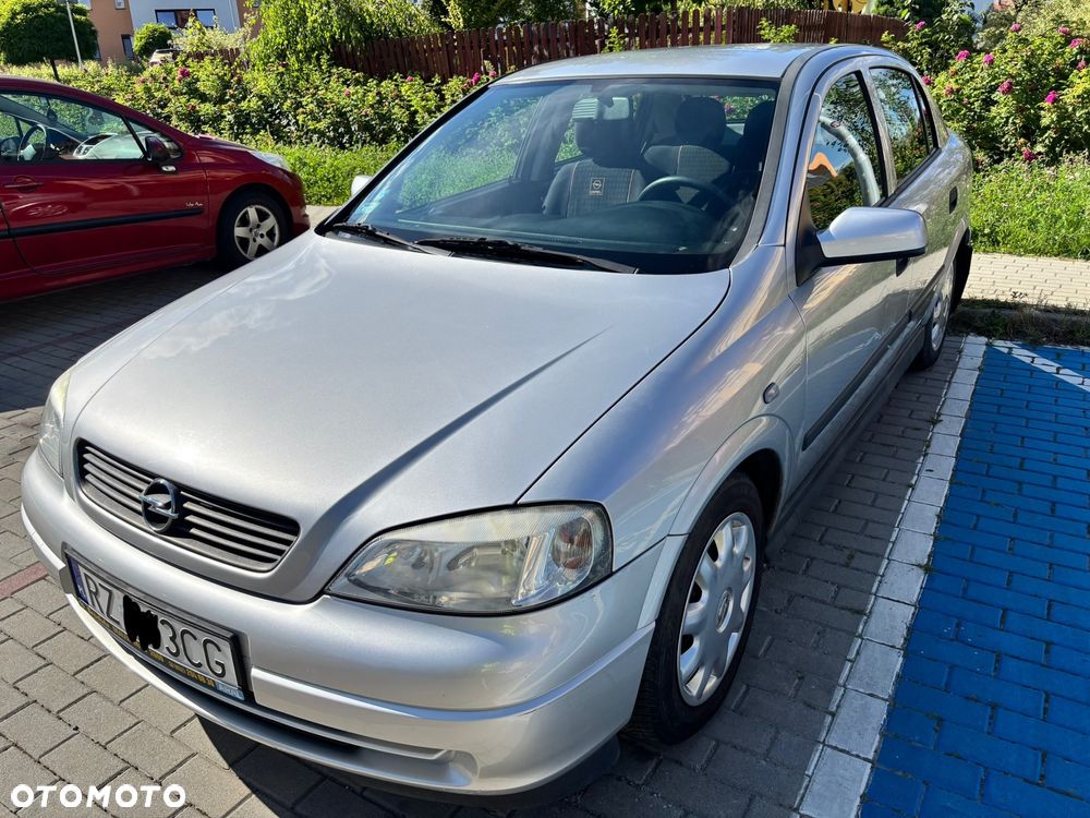 Opel Astra - 4