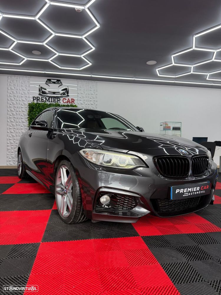 BMW 220 d Coupe Pack M - 4