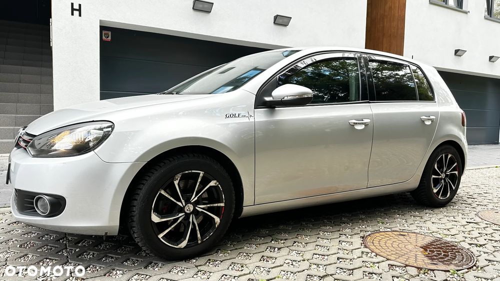 Volkswagen Golf - 1