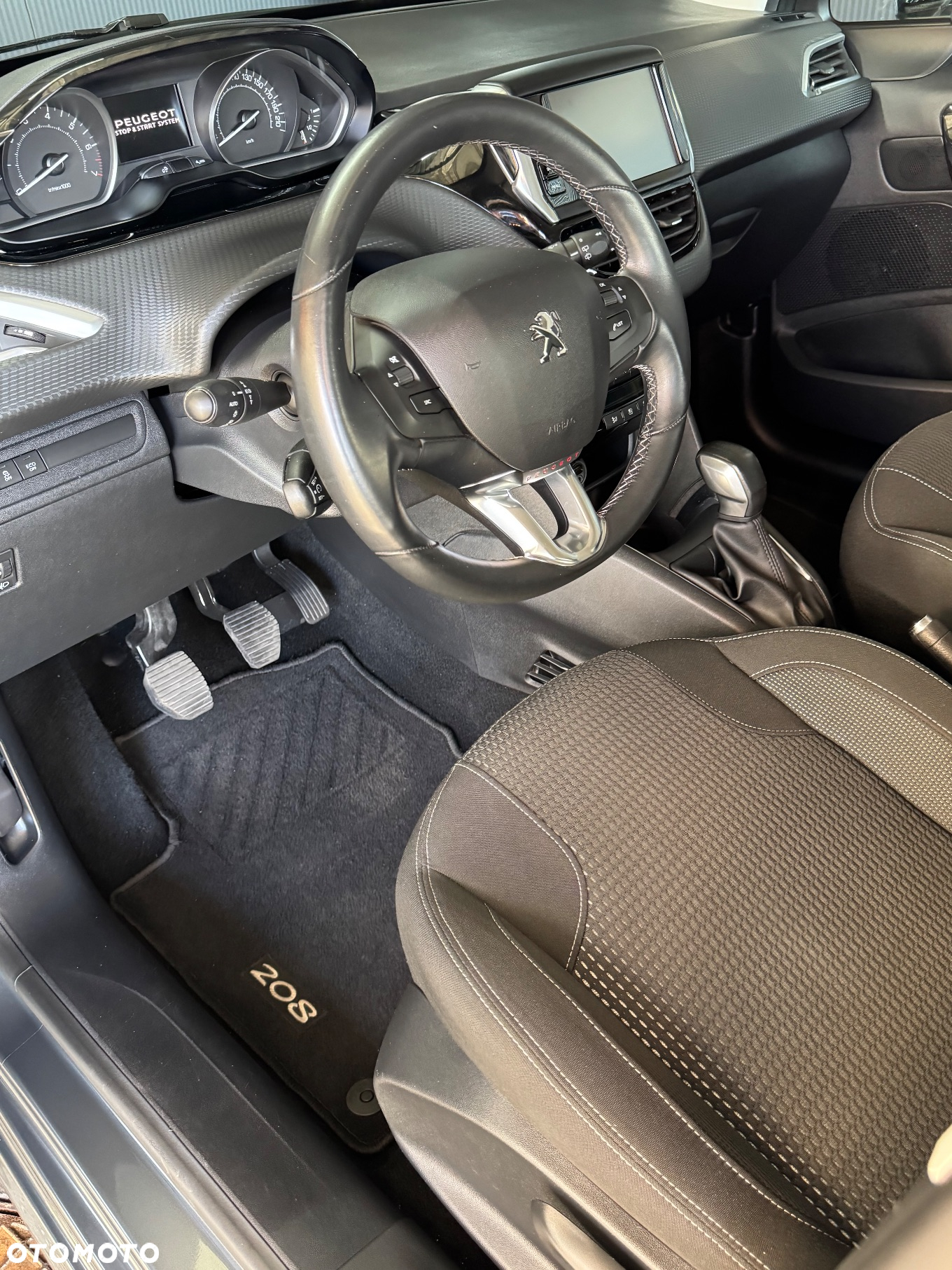 Peugeot 208 1.2 PureTech Allure S&S - 17