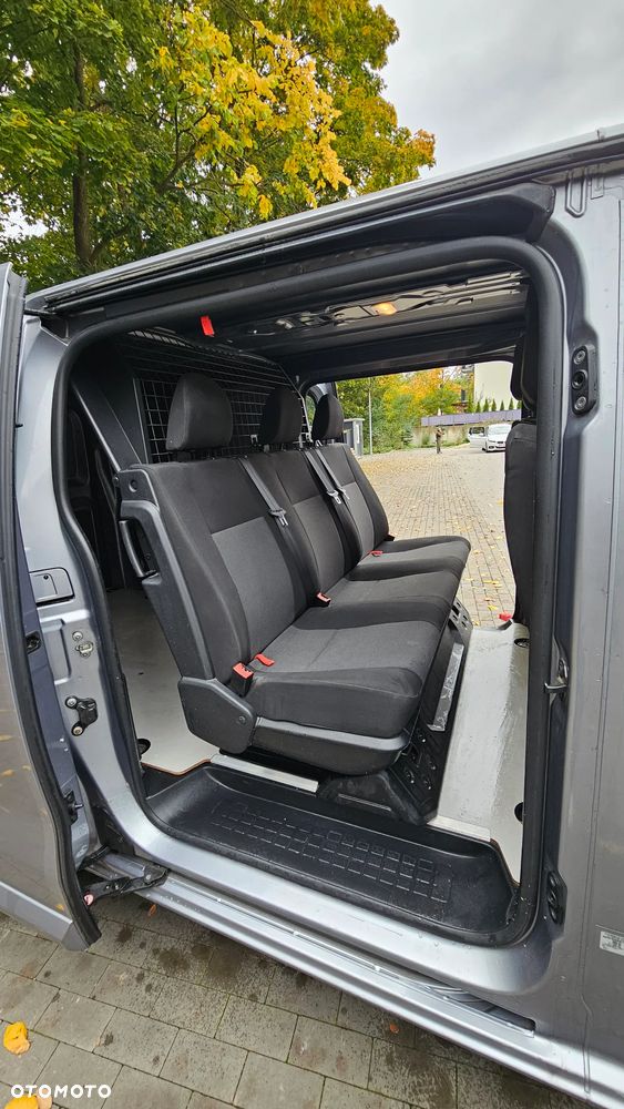 Opel Vivaro - 15