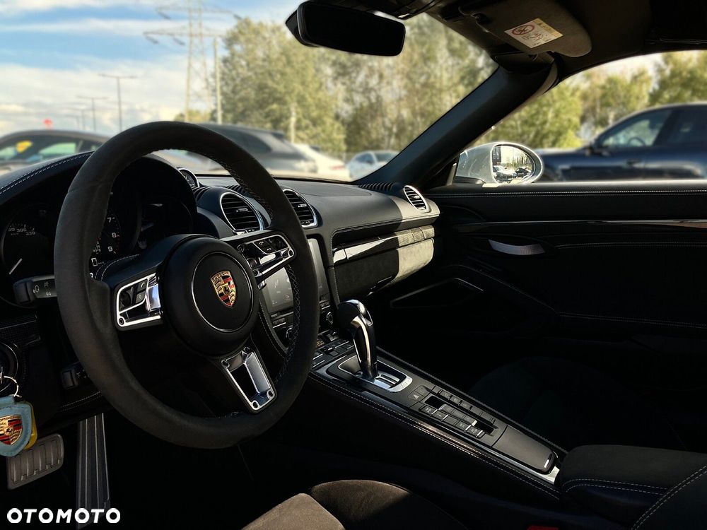 Porsche 718 Spyder - 13