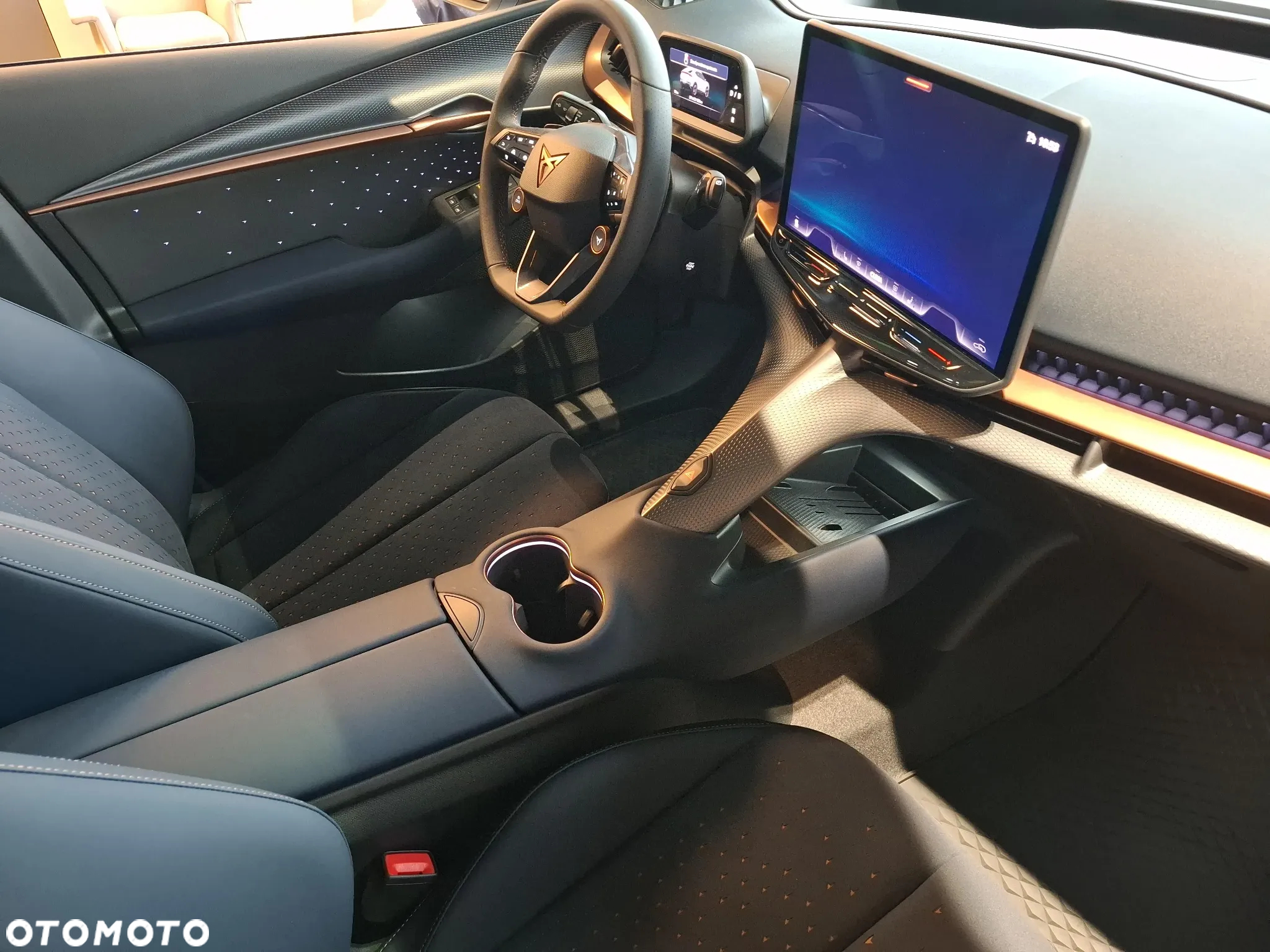 Cupra Tavascan 82kWh 4Drive VZ - 12