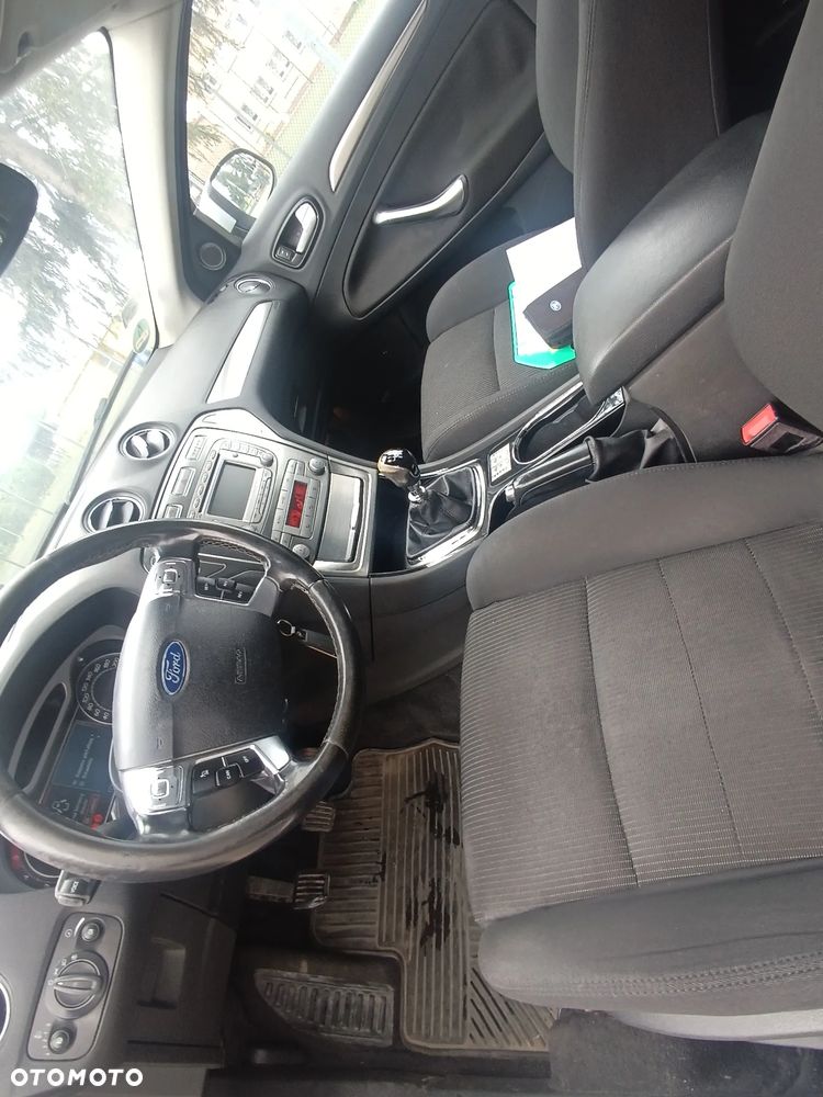 Ford Mondeo 2.0 TDCi Business Edition - 13