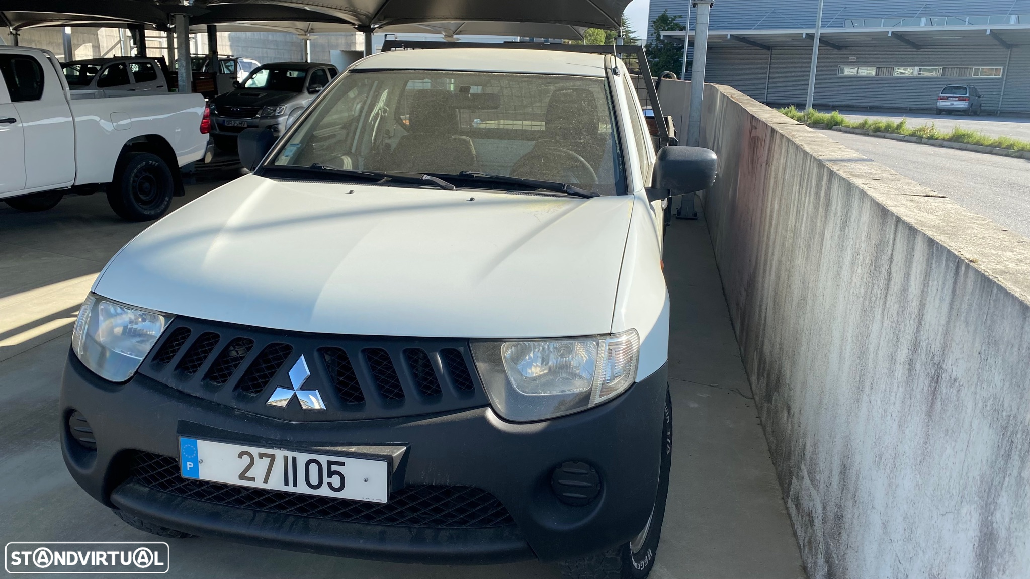 Mitsubishi L200 2.5 DI-D CS Inform 4WD - 4