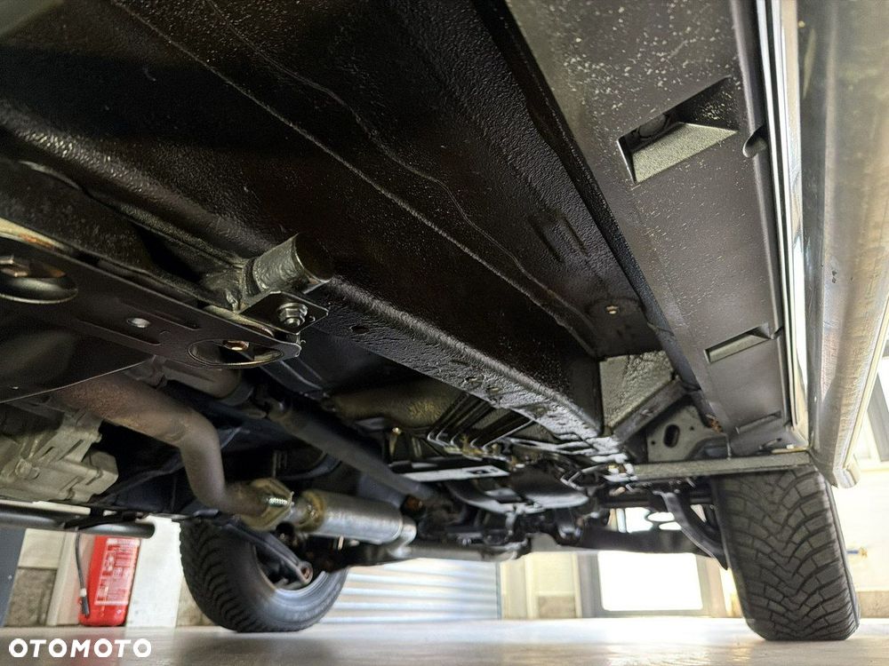 Suzuki Grand Vitara - 37