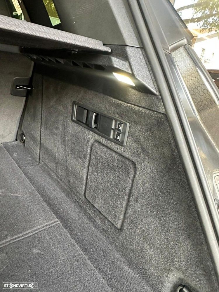 BMW iX xDrive 40 Pack Desportivo - 9