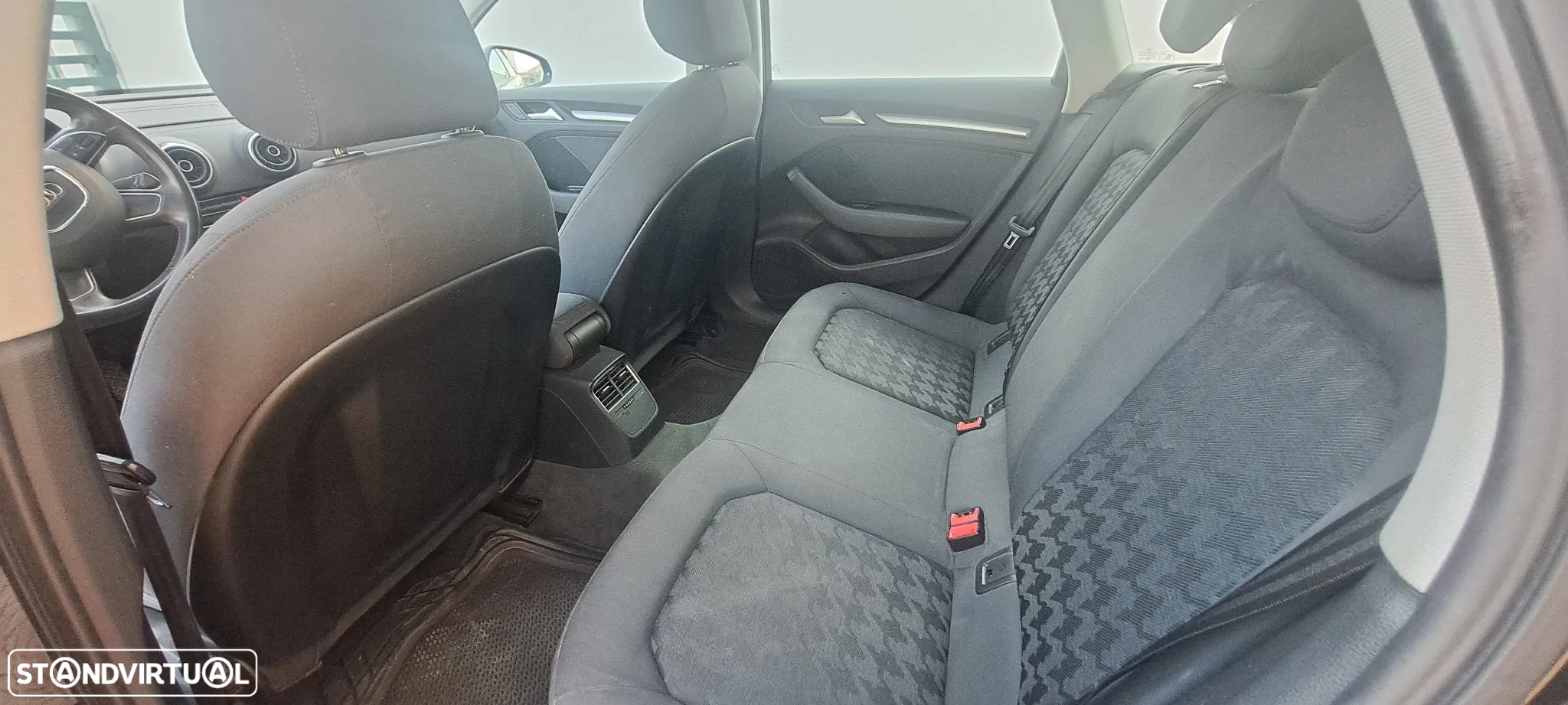 Audi A3 Sportback 1.6 TDI Attraction - 20