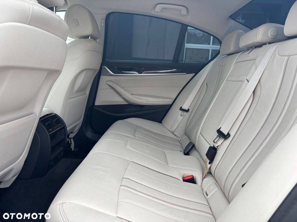 BMW Seria 5 520d Luxury Line - 20