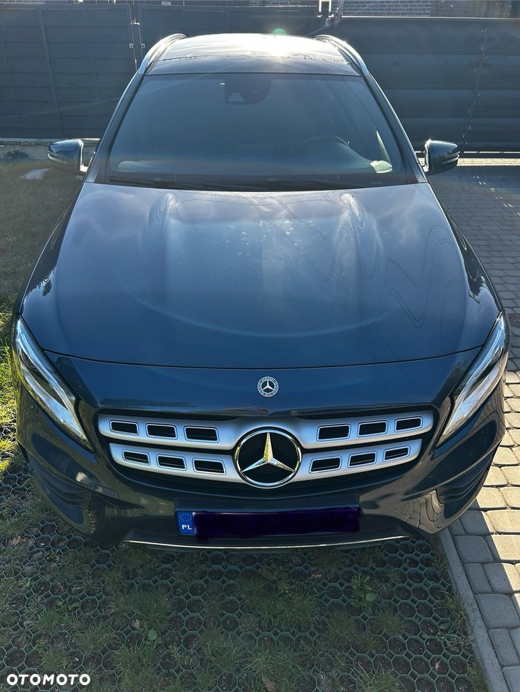 Mercedes-Benz GLA 200 7G-DCT AMG Line - 3