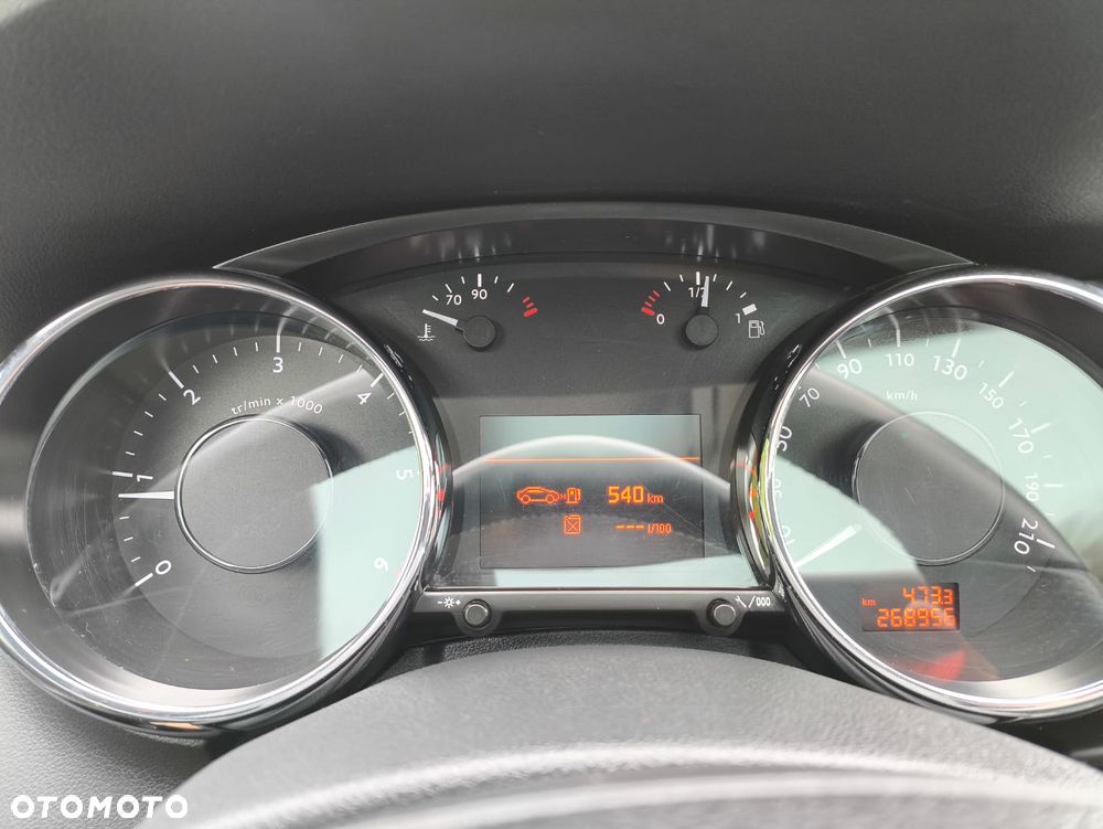 Peugeot 3008 HDi 150 Allure - 30