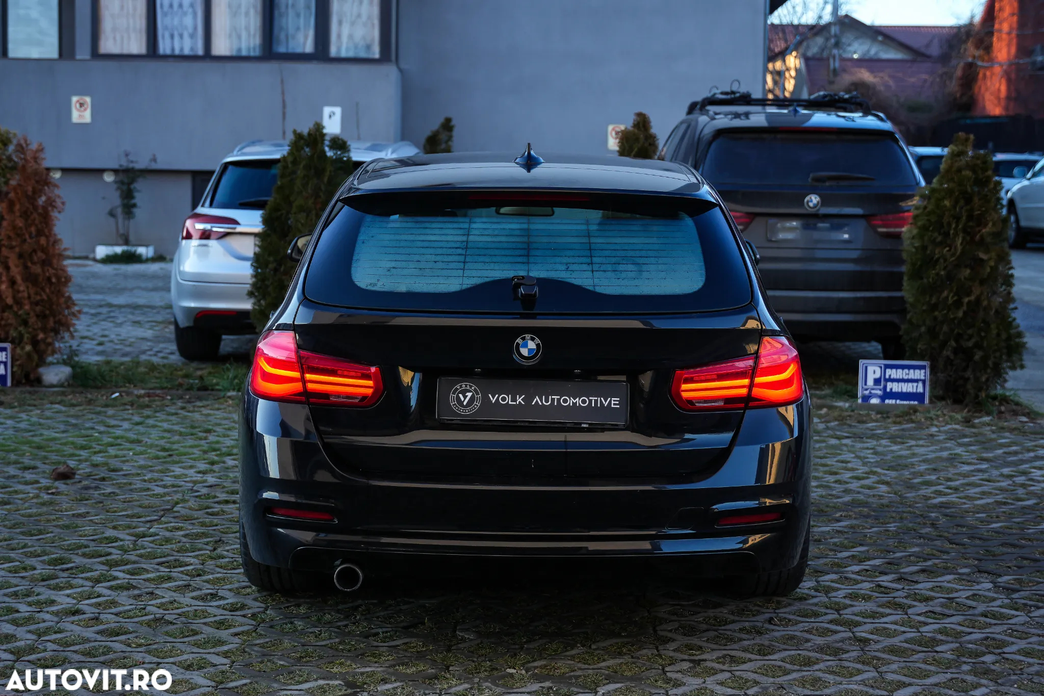 BMW Seria 3 318i Touring - 6