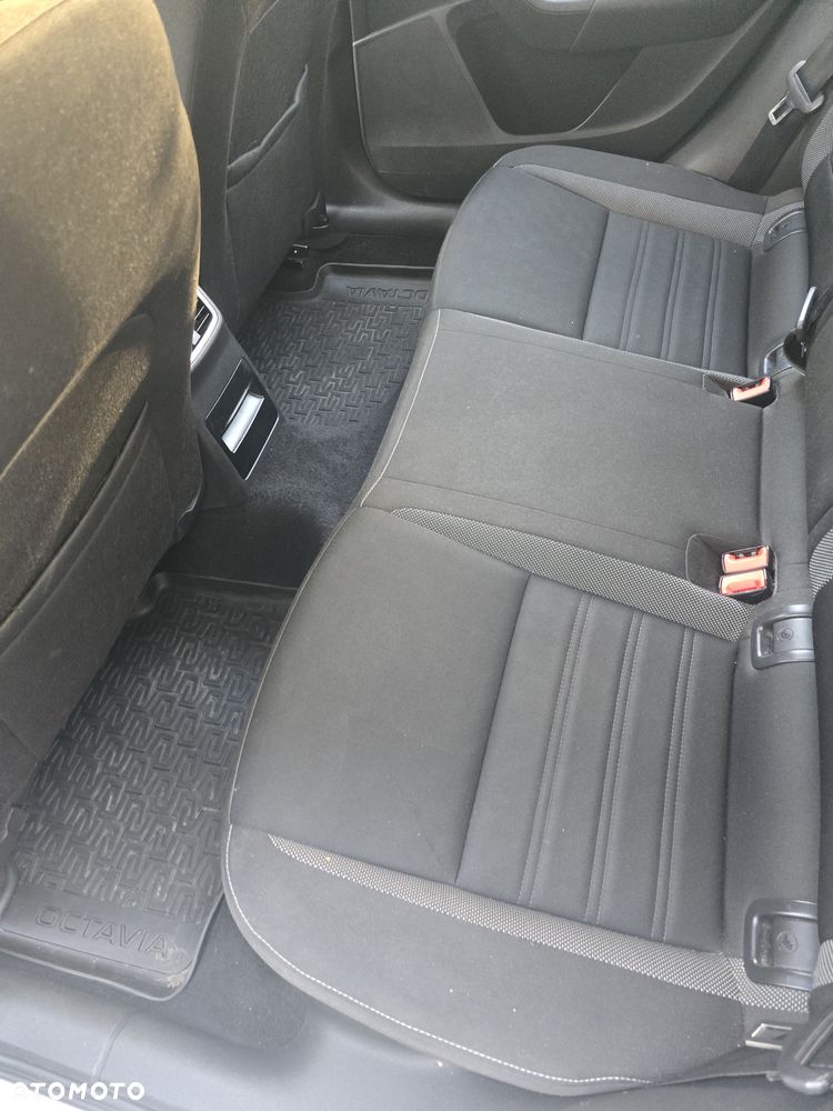 Skoda Octavia 1.6 TDI Ambition - 6