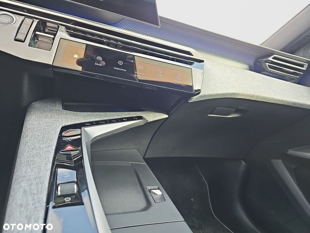 Peugeot 5008 1.2 PureTech mHEV GT S&S e-DCS6 - 17